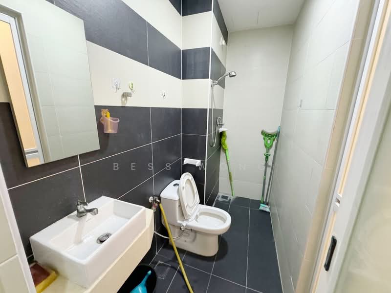 Service Residence for Sale at D'Secret Garden (Pangsapuri Kempas Indah) - Bess Wong - PropertyGuru.com.my