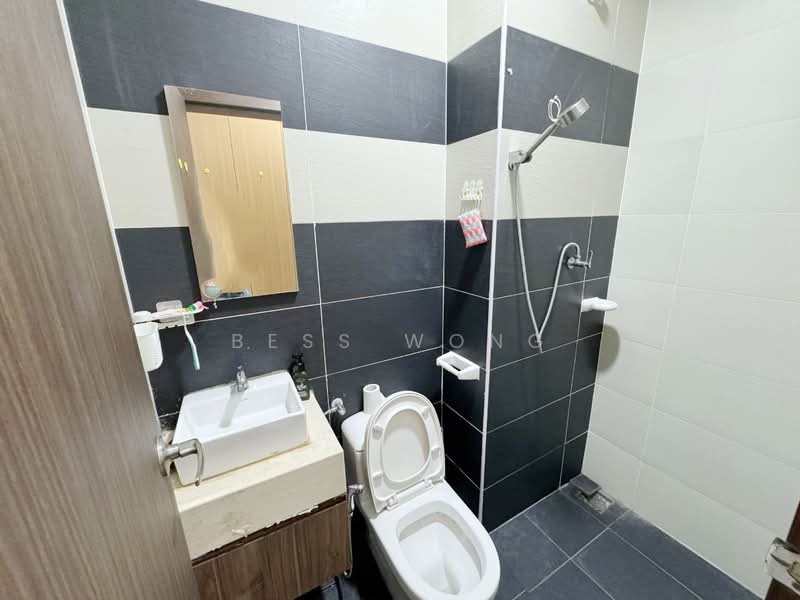 Service Residence for Sale at D'Secret Garden (Pangsapuri Kempas Indah) - Bess Wong - PropertyGuru.com.my