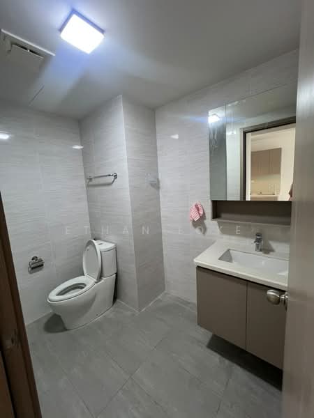 Servis Apartment untuk Disewa di Baron Residence @ Lake City - Ethan Loke - Bathroom - PropertyGuru.com.my