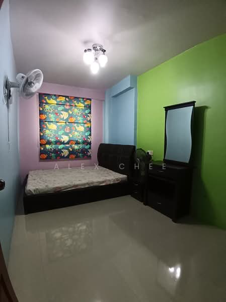 Pangsapuri untuk Dijual di Sri Saujana - Alex Chee - Bedroom - PropertyGuru.com.my
