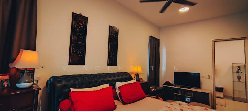 Semi-Detached House for Sale in Telok Panglima Garang (Selangor) - Vincent Tan - Bedroom - PropertyGuru.com.my
