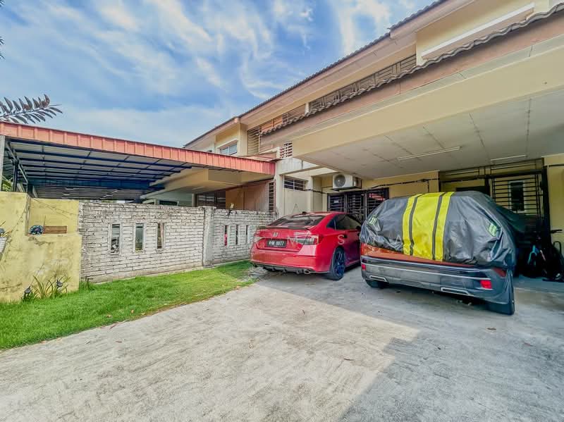 Rumah Teres 2-Tingkat untuk Dijual di Alam Suria (Puncak Alam) - Hazlin Miswan - Exterior - PropertyGuru.com.my
