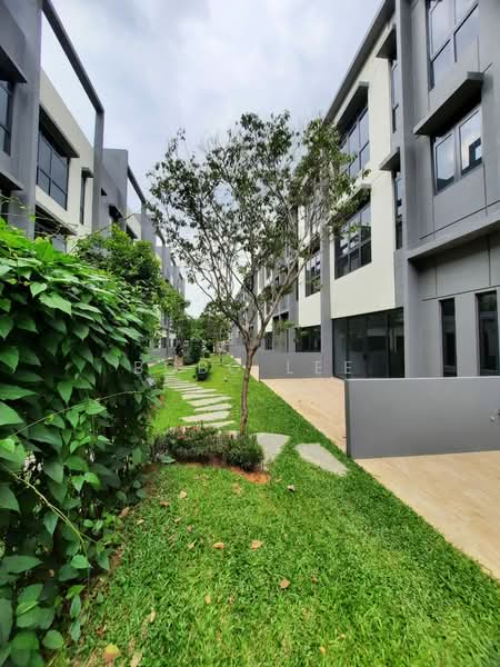 4-storey Terraced House for Sale in Taman Bukit Serdang (Seri Kembangan) - Bobo Lee - PropertyGuru.com.my
