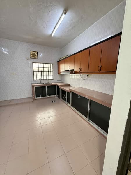 2-storey Terraced House for Rent in Taman Klang Utama (Kapar) - Diana See - Kitchen - PropertyGuru.com.my