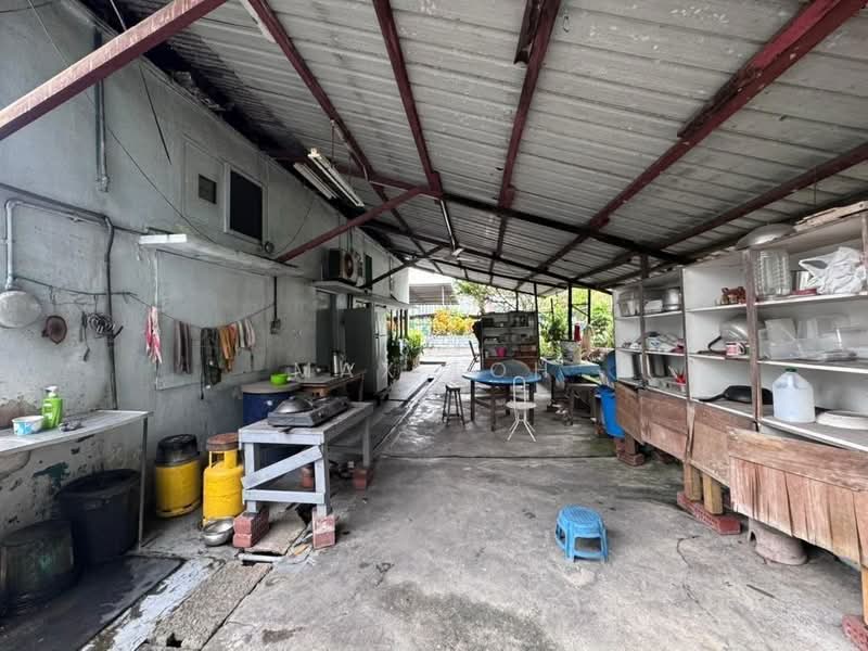 Kilang untuk Dijual di Tampoi (Johor) - Max Loh - Kitchen - PropertyGuru.com.my