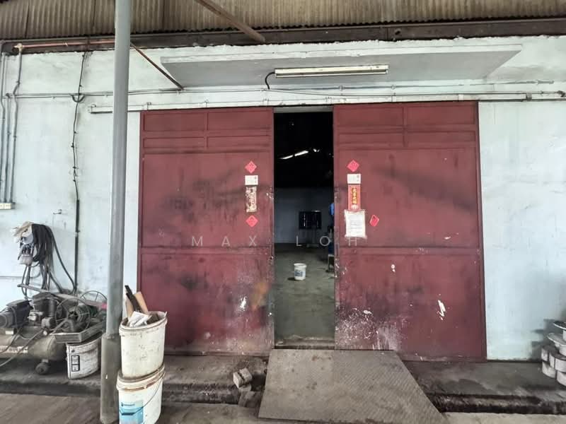 Kilang untuk Dijual di Tampoi (Johor) - Max Loh - Entrance - PropertyGuru.com.my