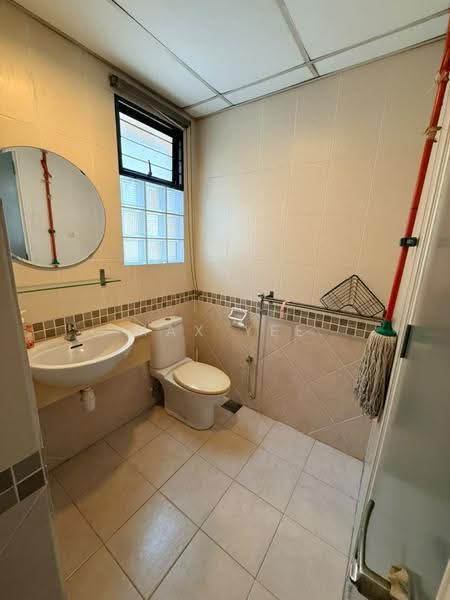 Kondominium untuk Disewa di Casa Indah 1 - Max Yee - Bathroom - PropertyGuru.com.my