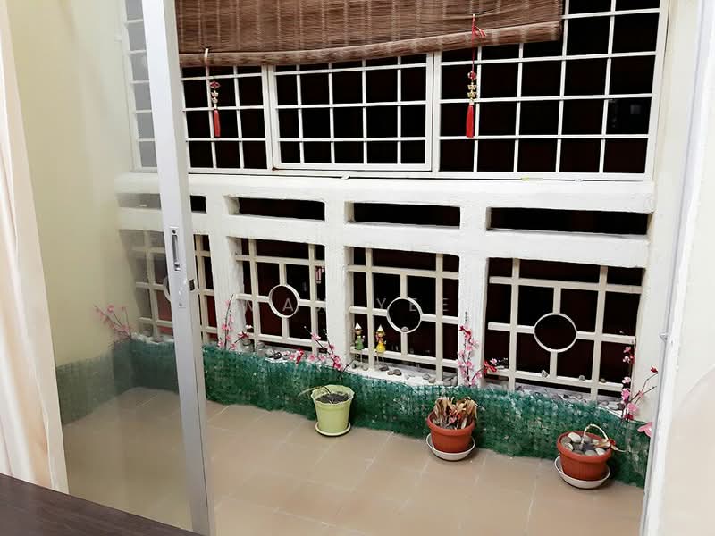Rumah Flat untuk Dijual di PANDAN UTAMA 2 - Max Yee - Balcony - PropertyGuru.com.my