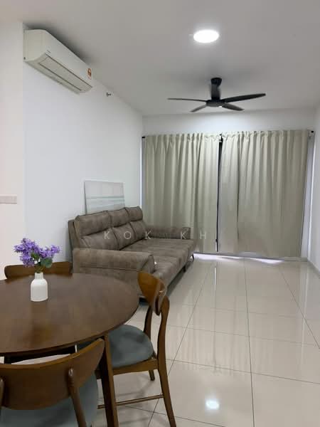 Servis Apartment untuk Disewa di Residensi Sunway Belfield - Kok KH - Living Room - PropertyGuru.com.my