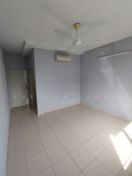 Condominium for Rent at Pearl Avenue - Rushdan Sahar - Interior - PropertyGuru.com.my
