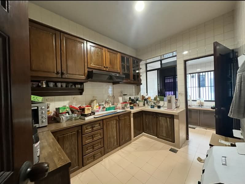 2-storey Terraced House for Sale in Taman Perling (Perling) - Calvin Wong - Kitchen - PropertyGuru.com.my