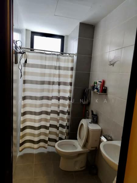 Kondominium untuk Disewa di Senzvilles (Senzo Residence) - Gan Chun Kai - Bathroom - PropertyGuru.com.my