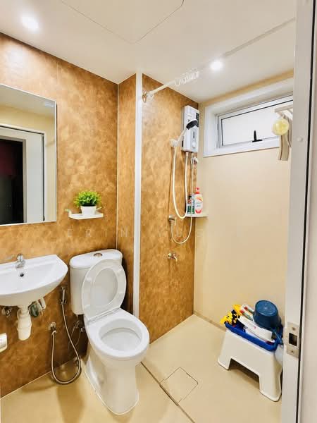 Pangsapuri untuk Disewa di Harmoni Elmina 1 @ City Of Elmina - Erin Yusof - Bathroom - PropertyGuru.com.my
