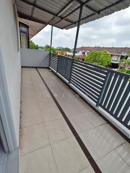 Rumah Teres 2-Tingkat untuk Dijual di Taman Permai Jaya (Bukit Mertajam) - Jane Ng - Balcony - PropertyGuru.com.my