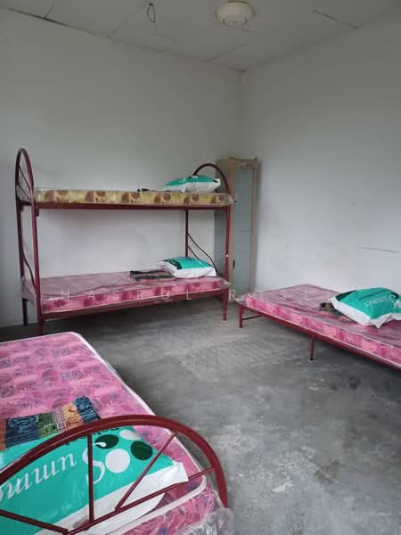 Rumah Teres 2-Tingkat untuk Dijual di Taman Kasawari (Simpang Ampat) - Hasrul Rosli - Bedroom - PropertyGuru.com.my