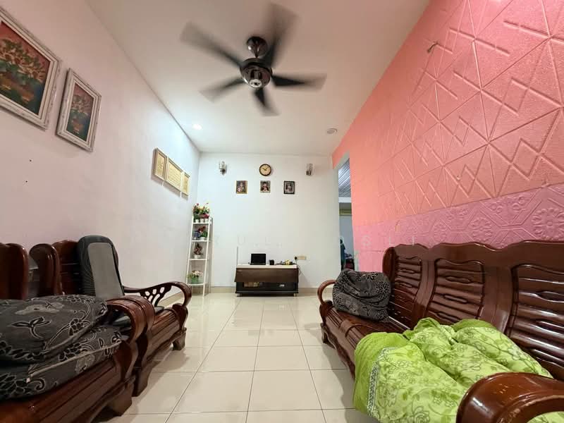 Rumah Teres 1-Tingkat untuk Dijual di Bandar Seri Astana (Sungai Petani) - Hasrul Rosli - Living Room - PropertyGuru.com.my