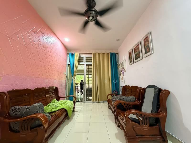 Rumah Teres 1-Tingkat untuk Dijual di Bandar Seri Astana (Sungai Petani) - Hasrul Rosli - Living Room - PropertyGuru.com.my