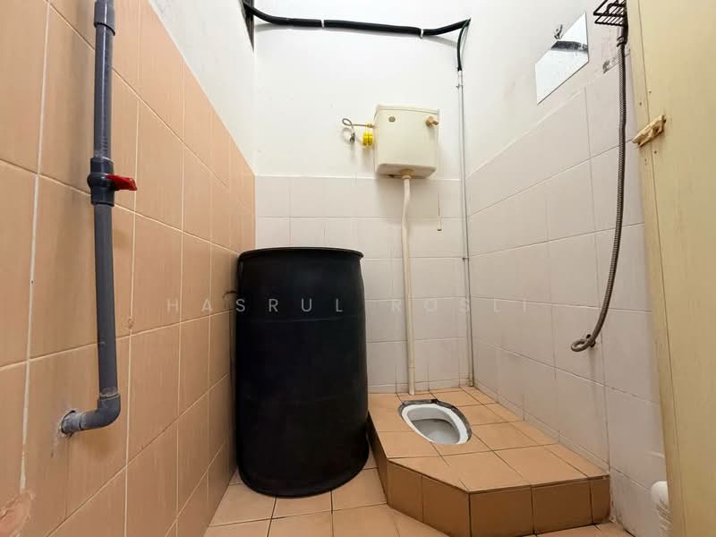 Rumah Teres 1-Tingkat untuk Dijual di Bandar Seri Astana (Sungai Petani) - Hasrul Rosli - Bathroom - PropertyGuru.com.my