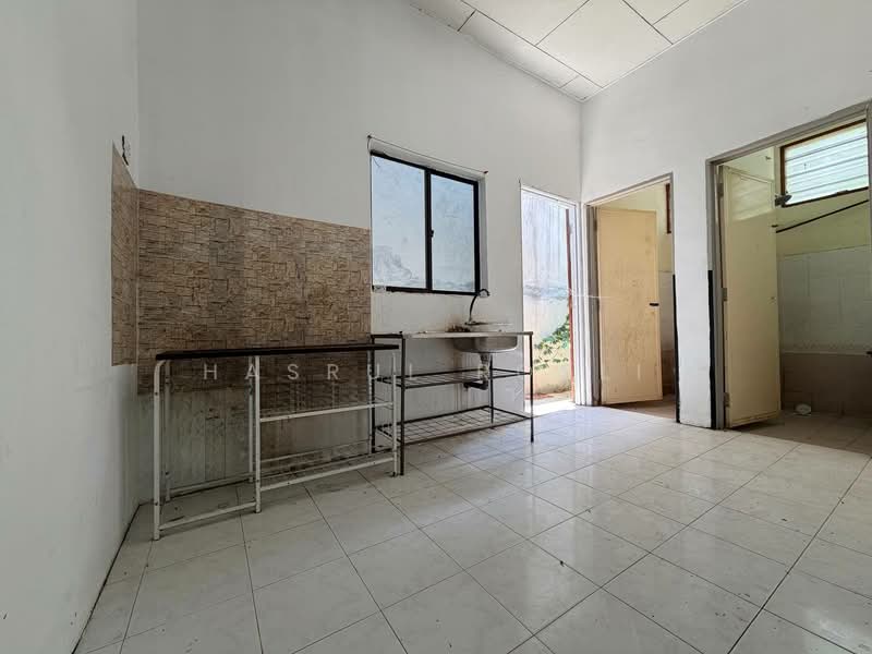 Rumah Teres 1 Tingkat untuk Dijual di Taman Kelisa Ria (Sungai Petani) - Hasrul Rosli - Kitchen - PropertyGuru.com.my