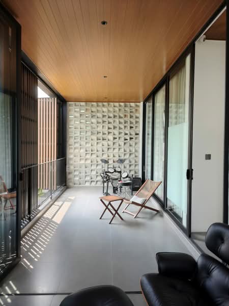 Rumah Banglo untuk Dijual di Bandar Sungai Long (Selangor) - Mei SM Lee - Bukit Suria Garden Village Balcony - PropertyGuru.com.my
