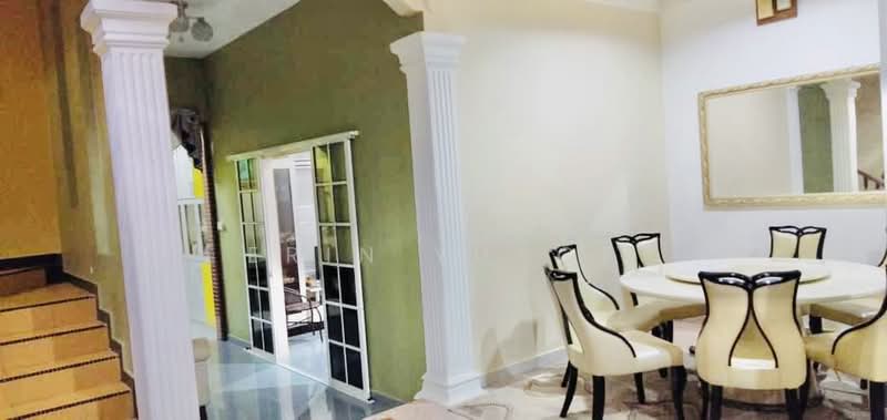 Bungalow House for Rent in Kampung Sungai Merab (Dengkil) - Erin Yusof - Dining Room - PropertyGuru.com.my