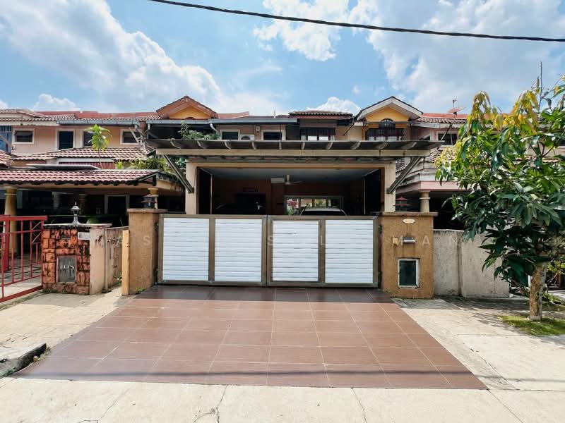 2-storey Terraced House for Sale in Kota Damansara (Selangor) - Yasmin Sulaiman - Exterior - PropertyGuru.com.my