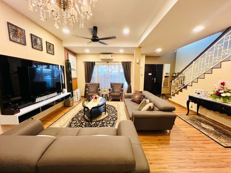 2-storey Terraced House for Sale in Kota Damansara (Selangor) - Yasmin Sulaiman - Living Room - PropertyGuru.com.my