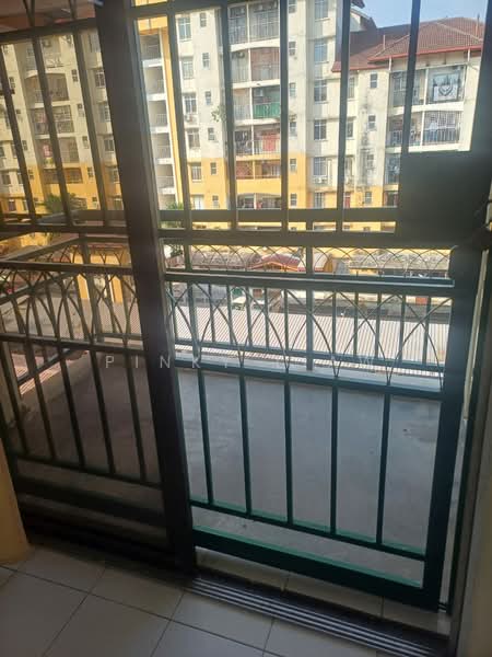 Pangsapuri untuk Disewa di Prima Bayu Apartment - Pinky Liaw - Balcony - PropertyGuru.com.my