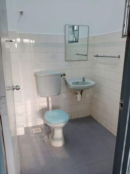 Rumah Teres 2-Tingkat untuk Dijual di Usj 3 (Subang Jaya) - Jason Ooi - Bathroom - PropertyGuru.com.my