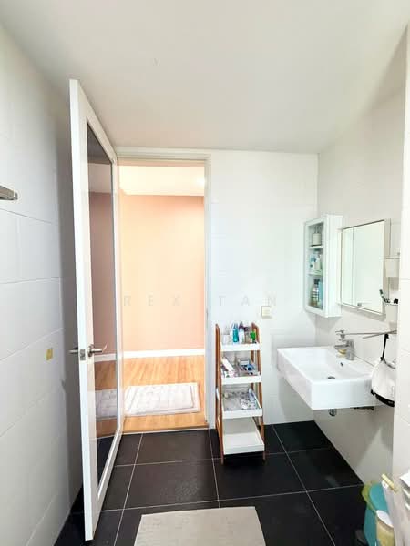 Kondominium untuk Disewa di Dua Menjalara - Rex Tan - Bathroom - PropertyGuru.com.my