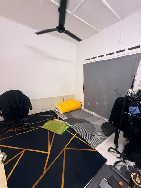 Rumah Teres 1 Tingkat untuk Dijual di Taman Sri Skudai (Skudai) - Alviss Tay - Bedroom - PropertyGuru.com.my