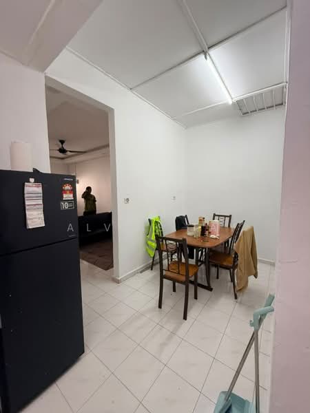 Rumah Teres 1 Tingkat untuk Dijual di Taman Sri Skudai (Skudai) - Alviss Tay - Dining Room - PropertyGuru.com.my