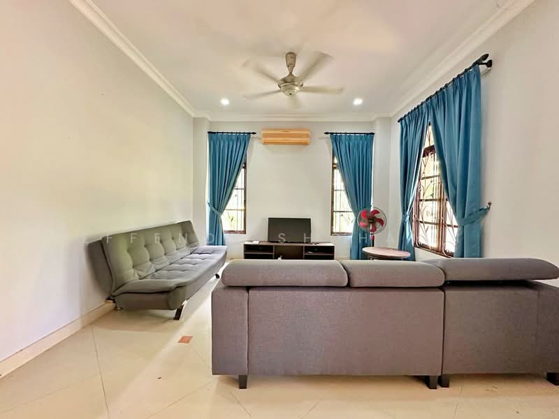 Bungalow House for Sale in Putrajaya (Putrajaya) - Effendy Shohaili - Living Room - PropertyGuru.com.my