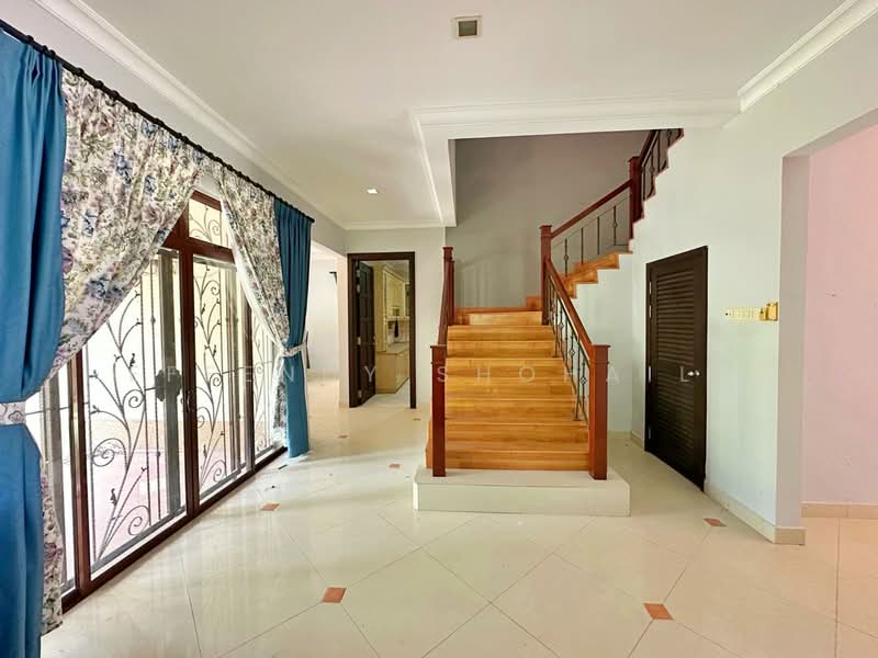 Bungalow House for Sale in Putrajaya (Putrajaya) - Effendy Shohaili - Entrance - PropertyGuru.com.my
