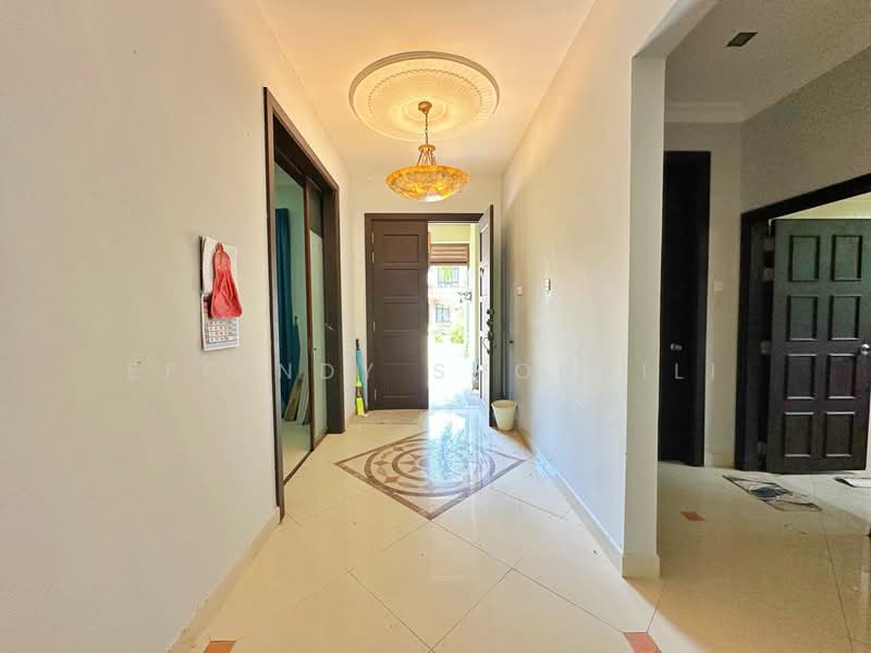 Bungalow House for Sale in Putrajaya (Putrajaya) - Effendy Shohaili - Entrance - PropertyGuru.com.my