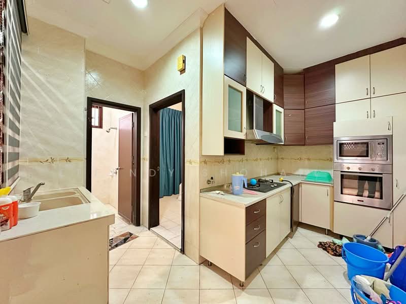 Bungalow House for Sale in Putrajaya (Putrajaya) - Effendy Shohaili - Kitchen - PropertyGuru.com.my