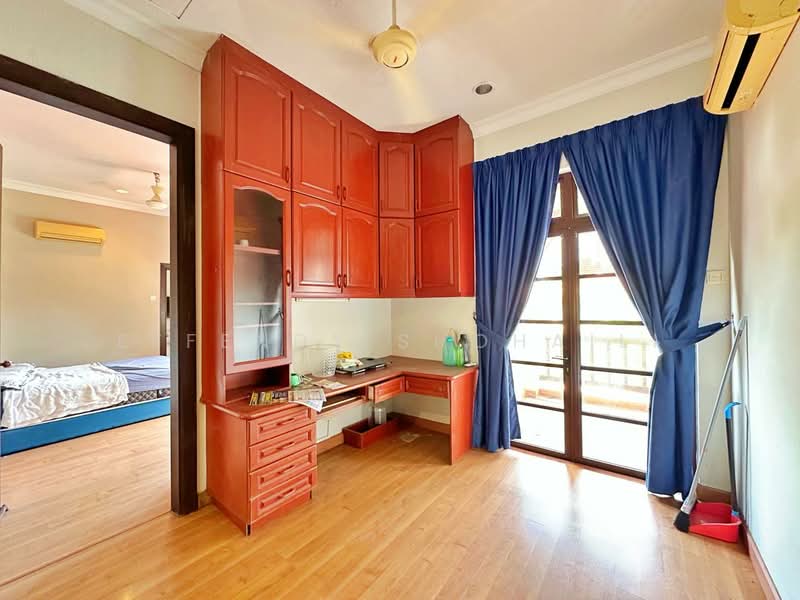 Bungalow House for Sale in Putrajaya (Putrajaya) - Effendy Shohaili - Study - PropertyGuru.com.my