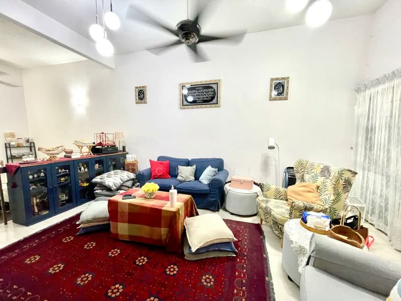 2-storey Terraced House for Sale in Taman Tun Dr Ismail (Kuala Lumpur) - Jack Chin - Living Room - PropertyGuru.com.my
