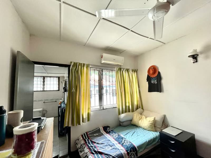 2-storey Terraced House for Sale in Taman Tun Dr Ismail (Kuala Lumpur) - Jack Chin - Bedroom - PropertyGuru.com.my