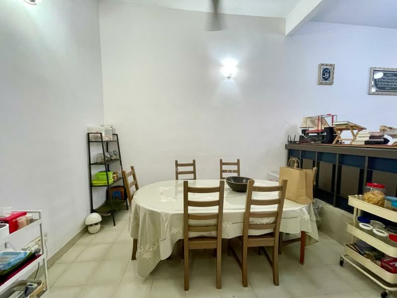 2-storey Terraced House for Sale in Taman Tun Dr Ismail (Kuala Lumpur) - Jack Chin - Dining Room - PropertyGuru.com.my