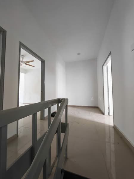 2-storey Terraced House for Sale in Taman Skudai Baru (Skudai) - Alviss Tay - Corridor - PropertyGuru.com.my