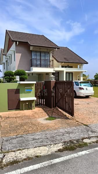 Bungalow House untuk Dijual di Subang (Selangor) - Effendy Shohaili - Exterior - PropertyGuru.com.my