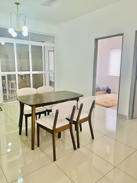 Pangsapuri untuk Disewa di Vista Sungai Ramal - Erin Yusof - Dining Room - PropertyGuru.com.my
