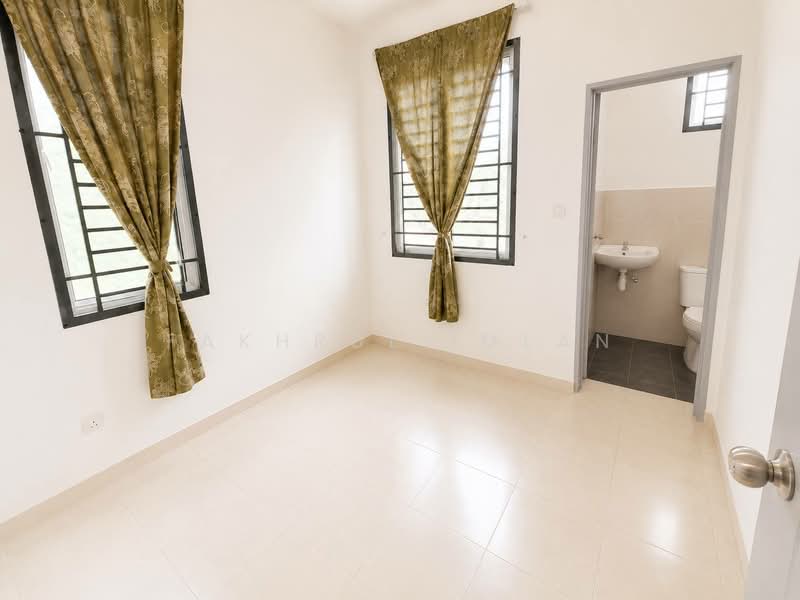 Rumah Teres 2 Tingkat untuk Dijual di Taman Sri Saujana (Kota Tinggi) - Fakhrul Imlan - Interior - PropertyGuru.com.my