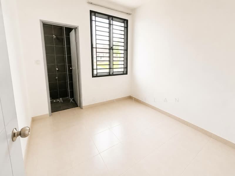 Rumah Teres 2 Tingkat untuk Dijual di Taman Sri Saujana (Kota Tinggi) - Fakhrul Imlan - Interior - PropertyGuru.com.my