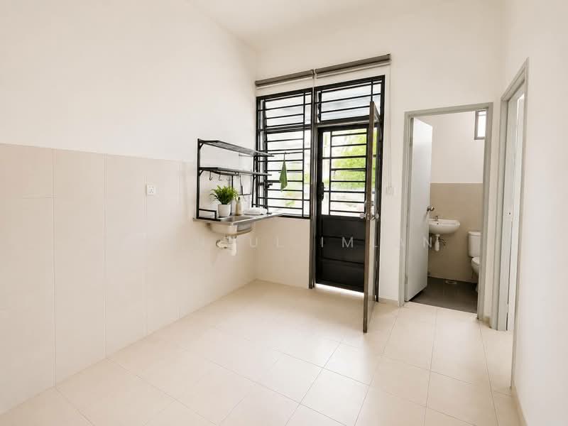 Rumah Teres 2 Tingkat untuk Dijual di Taman Sri Saujana (Kota Tinggi) - Fakhrul Imlan - Bathroom - PropertyGuru.com.my