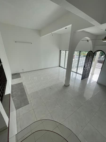2-storey Terraced House for Rent in Taman Eng Ann (Klang) - Pinky Liaw - Living Room - PropertyGuru.com.my