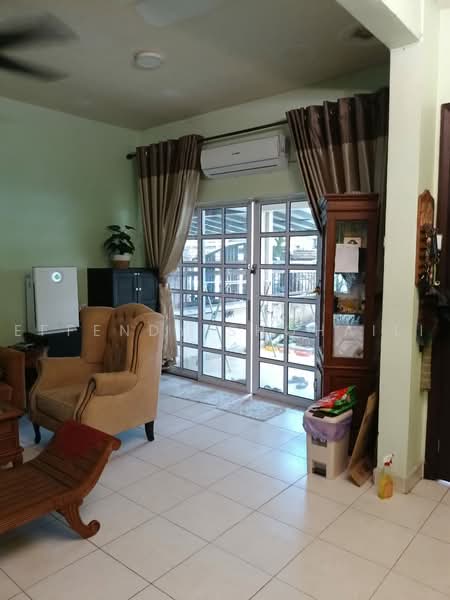 Rumah Teres 2 Tingkat untuk Dijual di Wangsa Maju (Kuala Lumpur) - Effendy Shohaili - Living Room - PropertyGuru.com.my