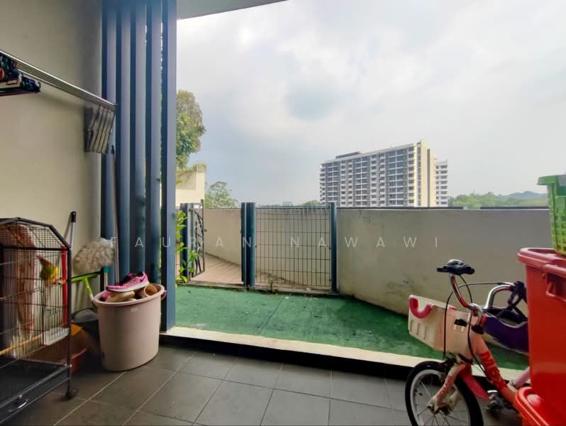 Kediaman Servis untuk Dijual di Suria Residence - Fauran Nawawi - PropertyGuru.com.my