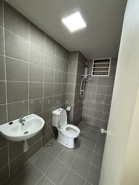 Pangsapuri untuk Disewa di Residensi Max - Kayson Wong - Bathroom - PropertyGuru.com.my